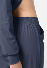 Pantalone in Tessuto Tecnico Leggero ed Elasticizzato New Travel - Blu - Blue | Oroblù